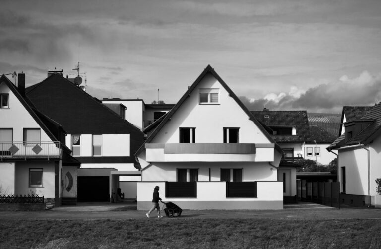 Kinderwagen clever auswählen und entspannt durch die Elternzeit manövrieren Kinderwagen im Familienalltag entspannt und ergonomisch durch die Elternzeit wählen